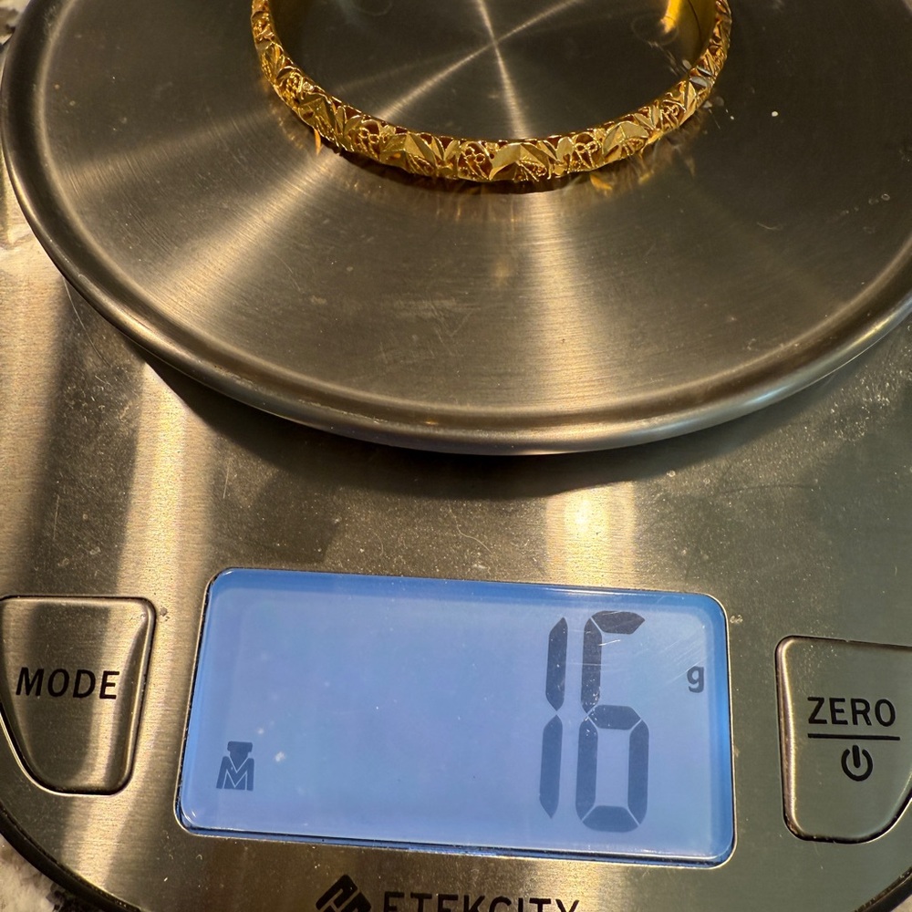 21k Solid Yellow Gold Bangle Bracelet - image 6